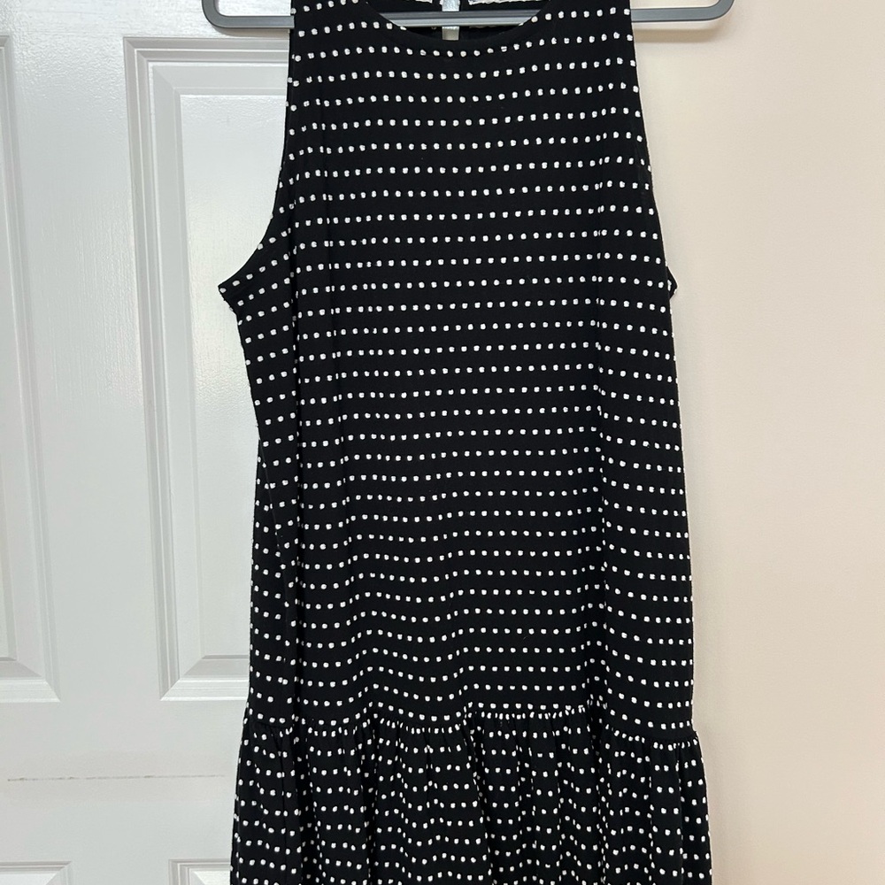 LOFT Black and White Dot Pattern Top